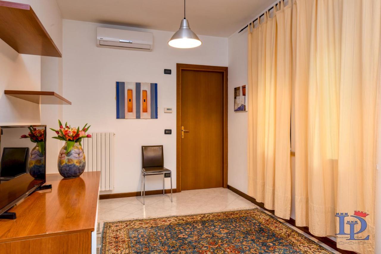 Desenzanoloft Blue Lake Star Apartment Desenzano del Garda Exterior foto
