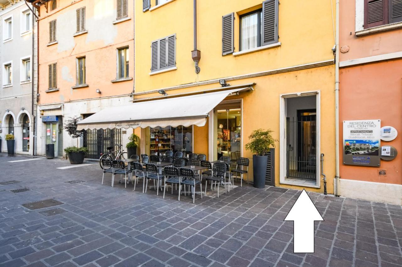 Desenzanoloft Blue Lake Star Apartment Desenzano del Garda Exterior foto