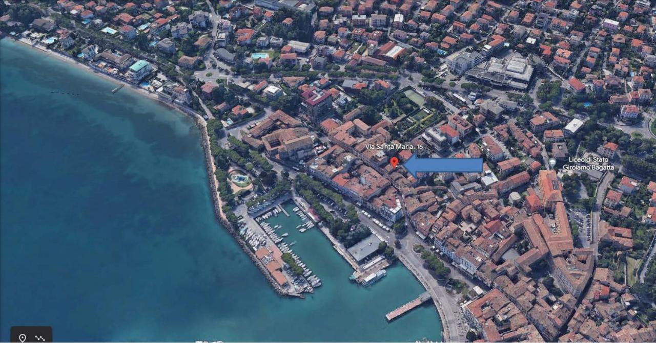 Desenzanoloft Blue Lake Star Apartment Desenzano del Garda Exterior foto